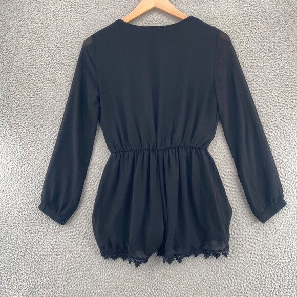 ASTR Romper Womens Medium Black Surplice Neck Long Sleeves Lace Shorts Blouse - Picture 3 of 12